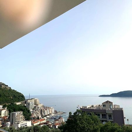 Apartments Gc 3 Rafailovici Bagian luar foto